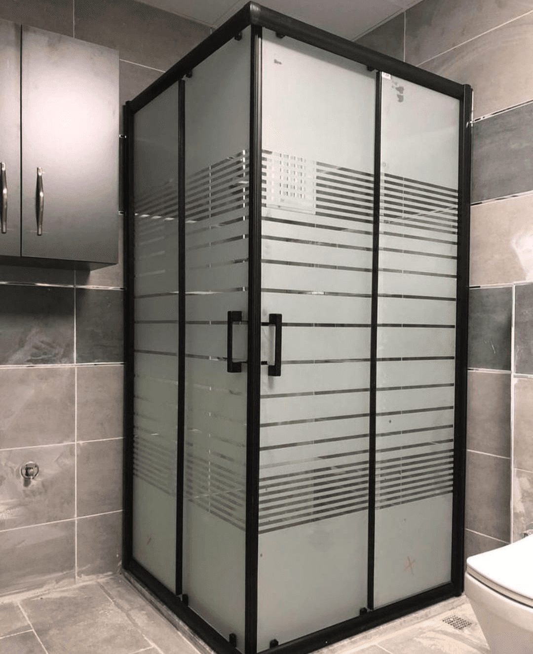Tamamlanmış duşakabin montajı 7