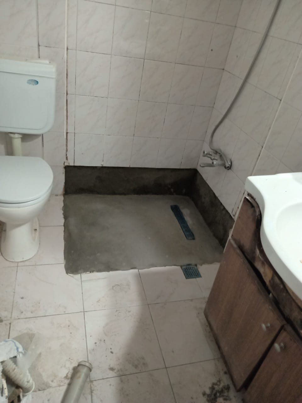 Tamamlanmış duşakabin montajı 23